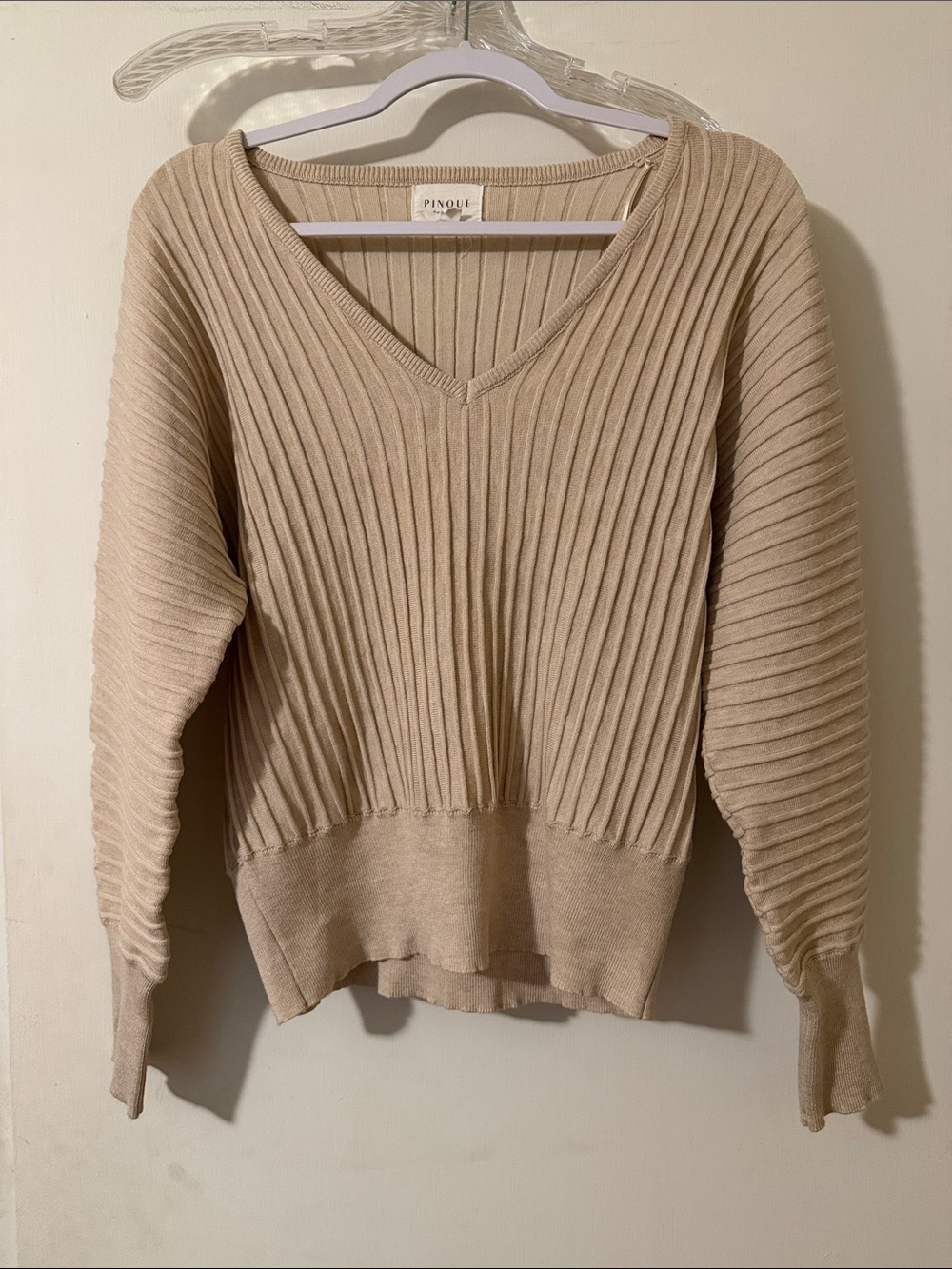 Pinque Ribbed V-Neck Sweater in Cream